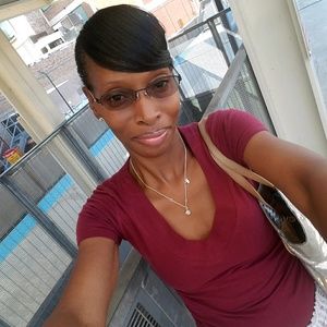 Meet your Posher, Carolyn